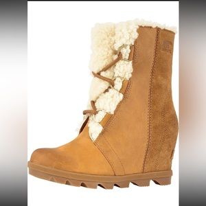 SOREL WOMEN'S JOAN OF ARCTIC WEDGE I SHEARLING BOOT